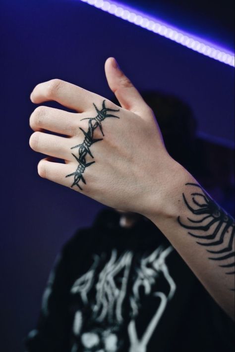 Men Behind Ear Tattoo Design, Barbed Wire Finger Tattoo, Oubaitori Tattoo, Barbed Wire Hand Tattoo, Edgy Hand Tattoos, Finger Tattoos For Guys, Barbed Wire Tattoo Design, Behind Ear Tattoo Men, Tattoo Biceps