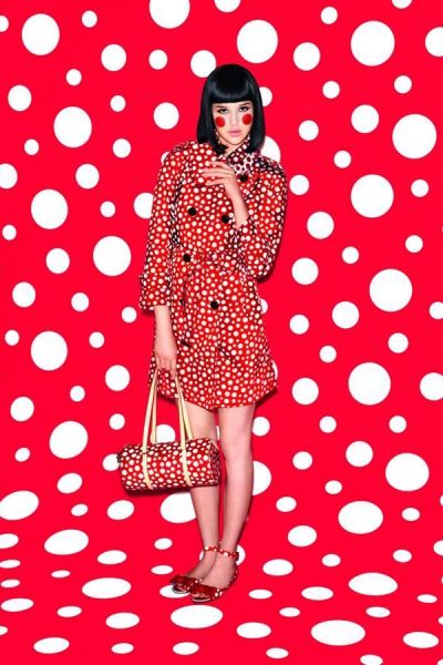 Yayoi Kusama x Louis Vuitton, the Complete Collection Kusama Yayoi, Louis Vuitton Yayoi Kusama, Louis Vuitton Online, Louis Vuitton Collection, Yayoi Kusama, Anya Hindmarch, Red Polka Dot, Louis Vuitton Handbags, White Polka Dot