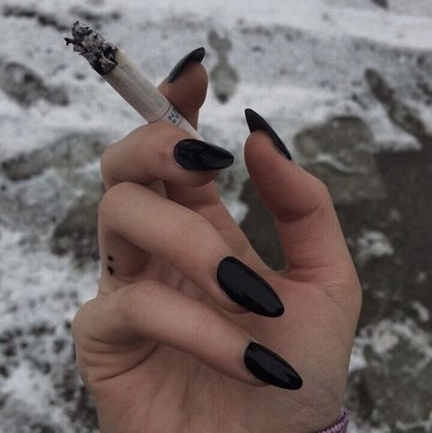 Pansy Parkinson, Gothic Aesthetic, Black Nails, Black Aesthetic, My Wife, Pansies, Dark Aesthetic, The Magicians, Nails Inspiration