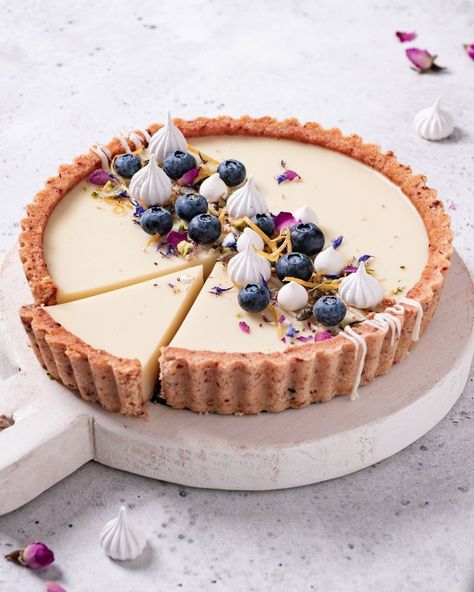 tart Lemon Custard Pie, Pie Art, Lemon Custard, Vegan Cakes, Custard Cake, Custard Pie, Favorite Pie, Business Startup, Sweet Pie