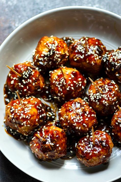 Honey Sesame Sauce, Healthy 2024, Honey Sesame, Appetizer Meatballs, Sesame Sauce, Meatballs Easy, Easy Party Food, Turkey Dishes, Glazed Chicken