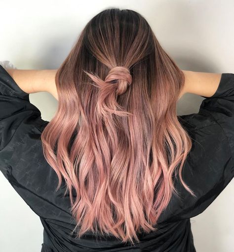 Wella Hair UK & Ireland on Instagram: “Wella Passionista @xcellenthairsquare has crafted a beautifully blended #PinkBalayage masterpiece, with pastel pink ends 💕 #AskForWella…” Rosé Blonde, Rose Balayage, Balayage Pink, Rose Blonde Hair, Rose Blonde, Peach Hair, Brunette Balayage, Hair Color Crazy, Wella Hair