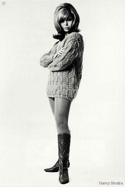 Nancy Sinatra 60s Fashion Icons, The 60s Fashion, Lee Hazlewood, Nancy Sinatra, Swinging Sixties, Sixties Fashion, Rock N’roll, 1970s Fashion, 1960s Fashion