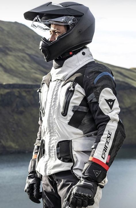 Riding Gear Motorbikes, Racer Outfit Male, Jaket Motor, Bike Suit, Motorcycle Wear, Best Motorbike, Motos Bmw, Motorbike Jackets, Biker Jacket Men