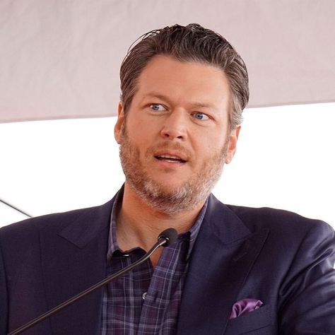 Fans Are Devastated As Blake Shelton Makes Another Disappointing Career Announcement Blake Shelton First Wife, Brownie Sheet Cake, Blake Shelton Kids, Chocolate Brownie Cake Recipe, Blake Shelton Wedding, Blake Shelton Baby, Blake Shelton The Voice, Brownie Cake Recipe, Blake Sheldon