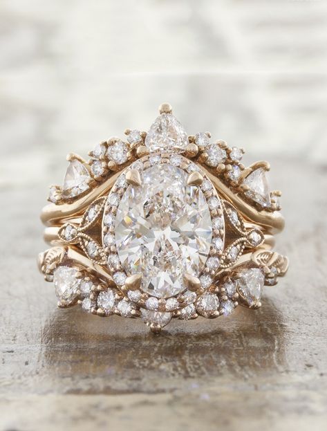 Vintage Engagement Ring With Band, Vintage Wedding Sets, Unique Wedding Ring Sets For Women, Extravagant Rings, Engagement Rings Extravagant, Custom Wedding Rings Unique, Extravagant Wedding Rings, Gaudy Engagement Rings, Unique Oval Rose Gold Engagement Ring