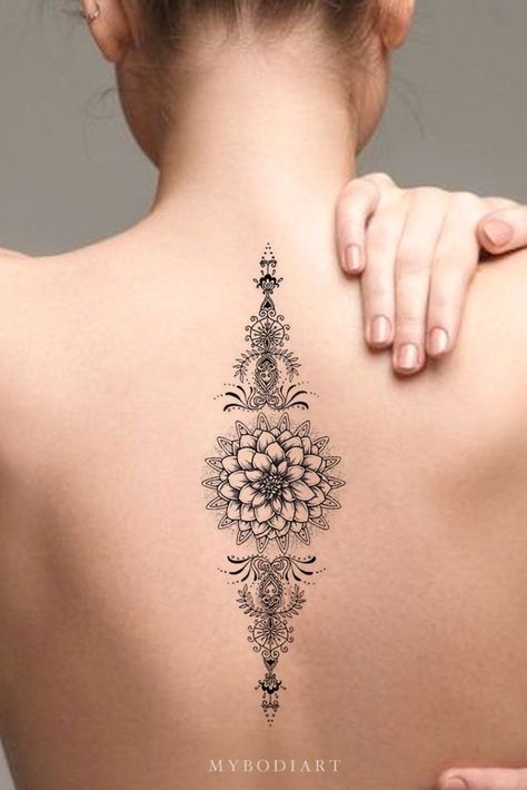 Mandala Back Tattoo, Geometric Dotwork Tattoo, Temporary Tattoo Ideas, Star Tattoo On Wrist, Tattoo Lower Back, Arrow Tattoo Finger, Diy Tattoo Permanent, Tattoo Diy, Iris Tattoo