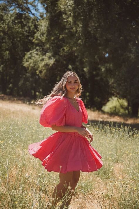 Hot Pink Belted Mini Dress - L -  #Belted #Dress #Hot #Mini #pink Outside Senior Pictures, Casual Senior Pictures, Cute Senior Pictures, Senior Photoshoot Poses, Summer Senior Pictures, Graduation Photography Poses, Senior Photo Outfits, Spring Photoshoot, Grad Photoshoot