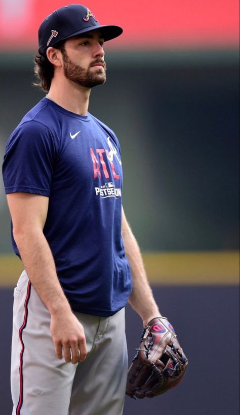 Dansby Swanson Hair, Athletic Boy Aesthetic, Windy City Series, Atlanta Braves Wallpaper, Liz Tomforde, Hot Baseball Players, Baseball Men, Dansby Swanson, Baseball Guys