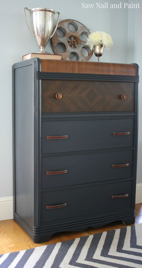 At deco waterfall dresser diy redo - charcoal milk paint and stain Waterfall Furniture, Waterfall Dresser, Upcycled Furniture Diy, Wooden Houses, Furniture Rehab, Furniture Redo, Old Dressers, Painting Furniture, Furniture Renovation