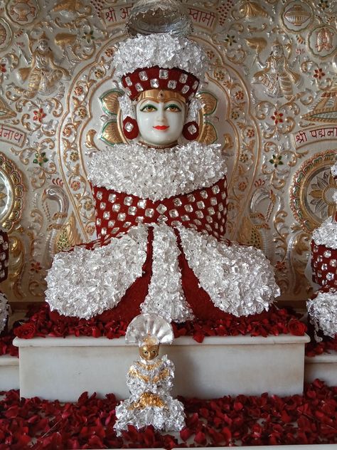 Jain Angi Design, Aangi Design, Jain Temple, Art Decor Diy, Book Art Diy, Photo Art Gallery, Morning Flowers, Good Morning Flowers, Art Diy