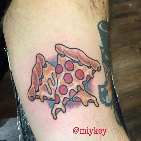 Crossed slice by @miykey at @nyhctattoos  Tag us in your pizza tattoos: @pizzatattoos #pizzatattoos Pizza Tattoo Ideas, Punk Tattoo Ideas, Punk Tattoos, Pizza Tattoo, Tattoo Mistakes, Punk Tattoo, Food Tattoos, Nerd Tattoo, Tattoo Time