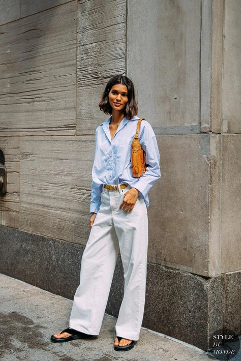 New York SS 2023 Street Style: Barbara Valente - STYLE DU MONDE | Fashion Reportage Photography Videography Barbara Valente Layering Street Style, Trends 2024 Fashion, 2023 Street Style, Long Sleeve Shirt Outfits, 2024 Fashion Trends, Reportage Photography, Over 60 Fashion, Blue Long Sleeve Shirt, 60 Fashion