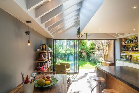 Stoke Newington side return extension with exposed structure. Exposed timber joists with roof light above make this kitchen dining area an enjoyable space. 60s Renovation, Kitchen Side Return Extension, Exposed Joists, Panelled Ceiling, Victorian Extension, Edwardian Terrace House, Stoke Newington, Side Return Extension, Gable House