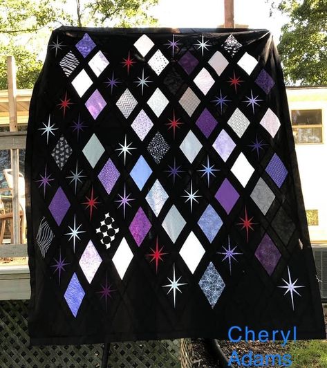 Atomic Quilt, Gothic Quilt, Witchy Quilt, Quilt Sewing Patterns, Wedding Quilt, Atomic Starburst, String Quilts, Pretty Quilt, Halloween Quilts