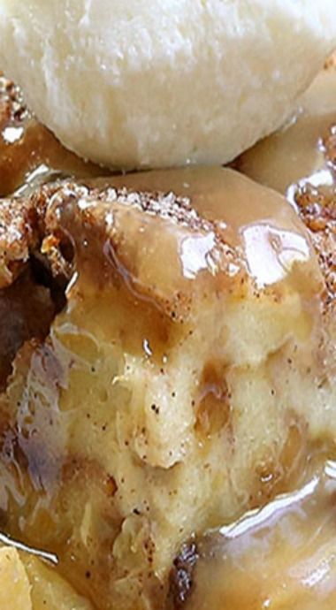 Apple Pie Bread Pudding Apple Pie Bread Pudding, Quiche Chorizo, Apple Bread Pudding Recipe, Caramel Bread Pudding, Caramel Bread, Brownies Caramel, Apple Bread Pudding, Best Bread Pudding Recipe, Apple Pie Bread