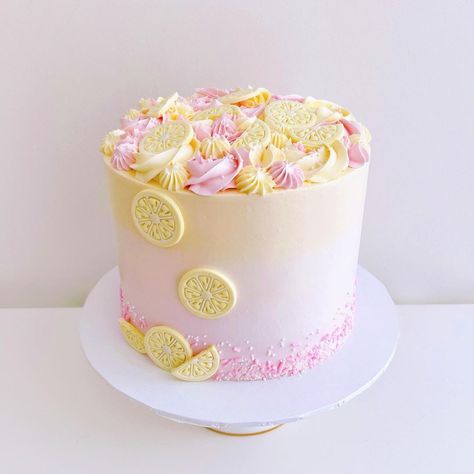 Pink Lemonade Theme Cake, Pink Lemonade 1st Birthday Party, Pink Lemonade Birthday Cake, Pink And Yellow Party Theme, Pink Lemonade Smash Cake, Pink Lemonade Baby Shower Theme, Pink Lemonade Baby Shower Ideas, Lemon Baby Shower Cake, Lemon Theme Cake