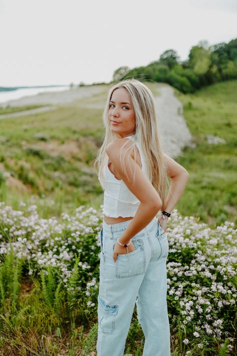 Basic White Tank Top | Basic tops | Summer Outfit Inspo | Summer photoshoot | Flower Field | Photoshoot Inspo Bell Bottom Jeans Outfit Photoshoot, White Tank Top And Jeans Photoshoot, Flower Field Photoshoot Outfits, Photoshoot Flower Field, Exec Photoshoot, Basic White Tank Top, Field Pics, Flower Field Photoshoot, Bell Bottom Jeans Outfit