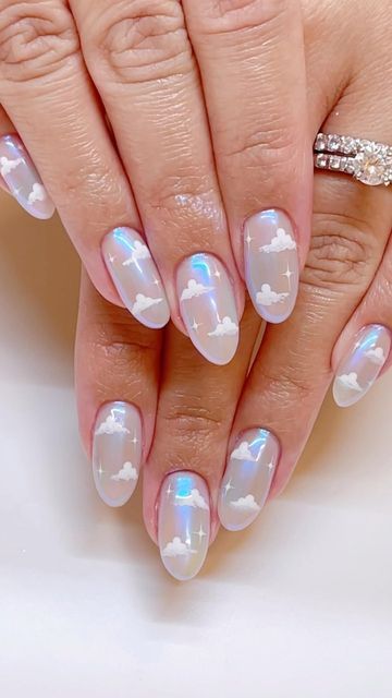 Pretty Nail Inspiration, Clouds Aesthetic Nails, Cloud 9 Nail Design, Blue Art Nails, Chrome Cloud Nails, Clouds And Stars Nails, Chrome Designs Nails, Cloud Gel Nails, Cloud Nail Ideas