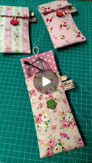 How To Make A Glasses Case, Eye Glass Case Patterns, Glass Cases Pattern, Sew Eyeglass Cases, Eyeglass Cases Pattern, Fabric Eyeglass Cases, Diy Glasses, Eye Glasses Case, Sewing Case