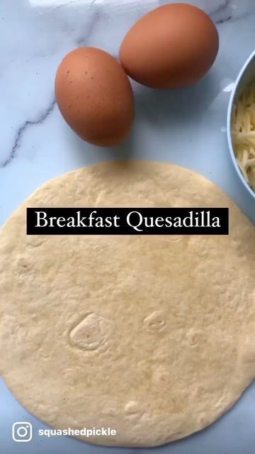 Tortilla With Eggs And Cheese, Breakfast Ideas With Corn Tortillas, Egg And Tortilla Skillet, Tortilla And Egg Recipe, Egg Tortilla Hack, Tortilla Filling Ideas, Breakfast Ideas Tortilla, Eggs Quesadilla, Tortilla And Eggs