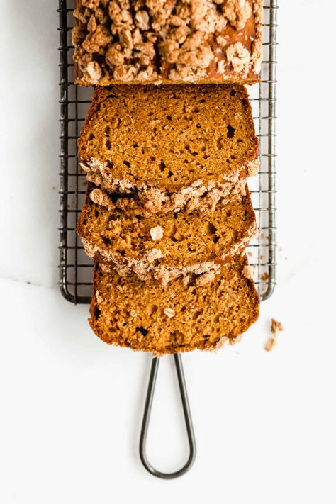 Pumpkin Banana Bread Healthy Pumpkin Banana Bread, Pumpkin Banana Bread Recipe, Chocolate Pumpkin Bread, Healthy Pumpkin Bread, Pumpkin Banana Bread, Vegan Pumpkin Spice, Pumpkin Spice Donut, Leftover Pumpkin, Homemade Pumpkin Puree