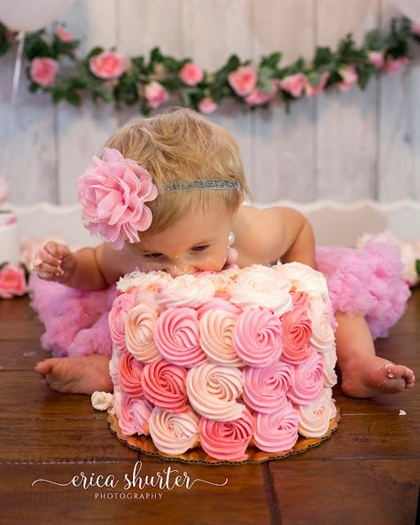 Pink Smash Cake Photoshoot, 1 Year Smash Cake Girl, Smash Cake Girl Ideas, Princess Smash Cake, Pink Smash Cake, Princess Smash Cakes, Pink Smash Cakes, Baby Girl Cake Smash, Show Low Arizona