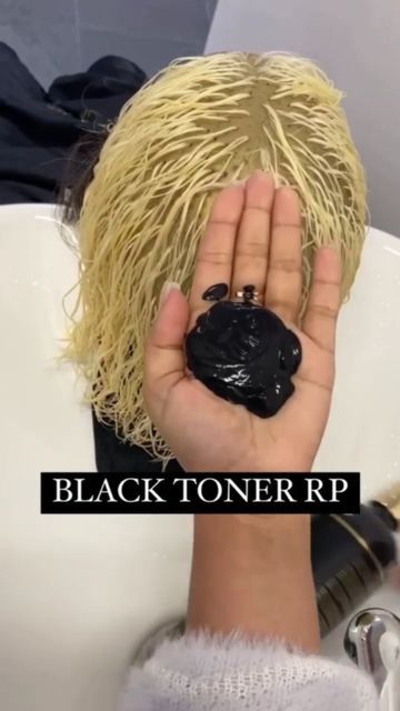 Black Toner For Hair, Grey Toner For Blonde Hair, Black Toner For Blonde Hair, Toner For Grey Hair Natural, Hair Cap Highlights, Hair Toners For Blonde, Gray Toner For Hair, Blond Gray Hair, Black To Blonde Hair Process