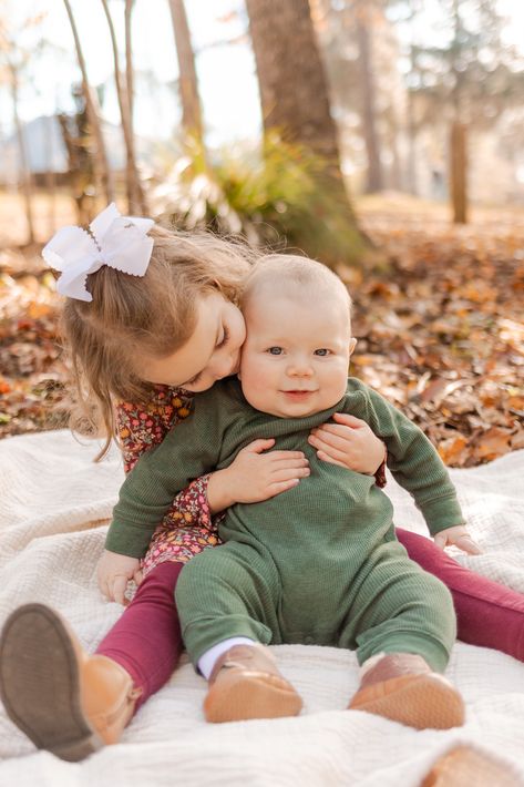 Jessi Casara Photography. Fall sibling photos. Fall photos. Fall pictures. Fall vibes. Fall leaves. Siblings. Sibling photos. Sibling pictures. Brother and sister. Big sister. Little brother. Fall family session. Fall family photos. Fall family pictures. Fall photoshoot. Family photoshoot. Family photographer. Alabama photographer. Alabama family photographer. Poses for siblings. Sibling poses. Sibling outfit ideas. Sibling pose ideas. Sibling photo inspo. Sibling picture inspo. Brother And Sister Fall Photoshoot, Autumn Sibling Photoshoot, Family Sibling Pictures, Siblings Halloween Photoshoot, Fall Pictures For Siblings, Brothers Fall Picture Ideas, New Sibling Photoshoot, Sibling Baby Photos, Fall Photo Ideas For Family