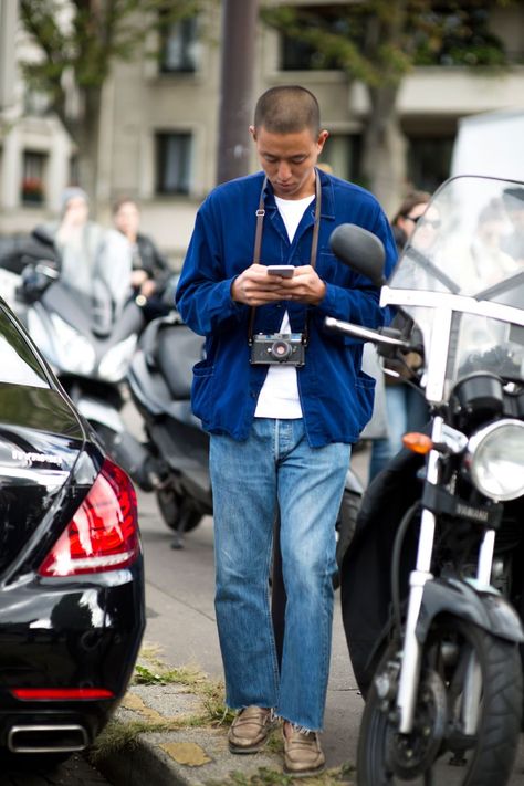 Mexico Street Style, Paris Street Style Men, Loafer Outfits, Photographer Outfit, Bill Cunningham, Bra Fashion, Paris Fashion Week Men, Most Stylish Men, Mens Knit