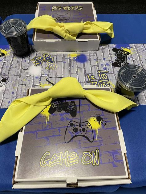 Level Up Theme, Gamer Birthday Party Ideas, Playstation Birthday, Nintendo Birthday Party, Nintendo Birthday, Gamer Birthday Party, Fort Nite, Boy 16th Birthday, Gaming Birthday