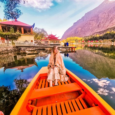 Safest Places To Travel, Pakistan Art, Most Beautiful Places To Visit, Pakistan Travel, Skardu Pakistan, Travel Girl, Travel Checklist, South Asia, Beautiful Places To Visit