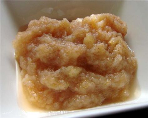 homemade applesauce in the MICROWAVE! I am going to omit the sugar though apples are already sweet! Microwave Applesauce Recipe, Microwave Apples, Applesauce Recipe, Apple Sauce Recipes, Homemade Applesauce, Apple Sauce, Microwave Recipes, Cooking With Kids, Apple Recipes