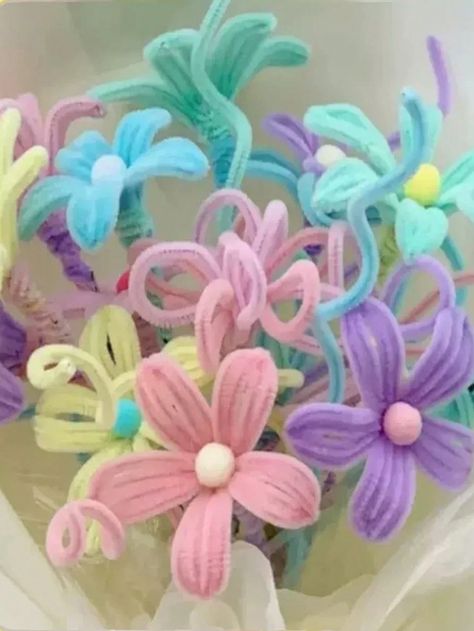 Tutorial Buket, Clean Flowers, Pipe Cleaner Flowers, Diy Pipe, Wire Flowers, Pink Collar, Diy Bouquet, Pink Collars, Plain Color