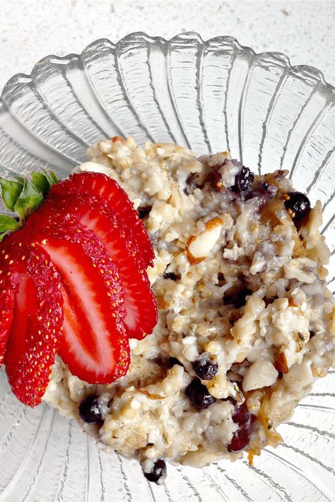 Healthy Oatmeal Recipes, Breakfast Oatmeal, Simple Nutrition, Oatmeal Recipe, Easy Breakfast Recipes, Steel Cut Oats, Healthy Oatmeal, Oatmeal Breakfast, Time To Eat