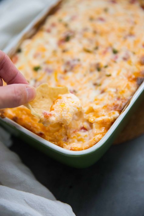 Hot Bacon and Pimento Cheese Dip - LemonsforLulu.com Cheese Dip With Cream Cheese, Baked Pimento Cheese, Bacon Pimento Cheese, Palmetto Cheese, Pimento Cheese Dip, Dip With Cream Cheese, Homemade Pimento Cheese, Sweet Potatoe Bites, Pimento Cheese Recipes