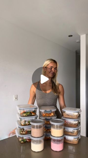 OLIVIA MAY on Instagram: "It’s that time of the week 👩🏼‍🍳

60-90 mins of meal prepping to save hours during the week! This weeks menu…

🍌 Salted caramel overnight oats
🍜 Honey soy chicken & rice 
🍝 Gnocchi bolognese 
🍨 Assorted nice cream 

+ plenty of snacks throughout the day & around my training that don’t need to be prepped 🤍

Meal prep friendly recipes + plenty more can be found at @movewithus! 

#mealprep" Gnocchi Bolognese, Strawberry Nice Cream, Nourish Bowls, Move With Us, Meal Guide, Black Bean Noodles, Bean Noodles, Back Training, Honey Soy Chicken