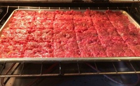 Easy Cookie Sheet Sliders - bake patties Cookie Sheet Hamburger Sliders, Cookie Sheet Burgers, Sheet Pan Burger Sliders, Sheet Pan Hamburger Sliders, Sheet Pan Slider Burgers, Sheet Pan Cheeseburger Sliders, Sheet Pan Hamburgers, Sheet Sliders, Sliders Hamburger