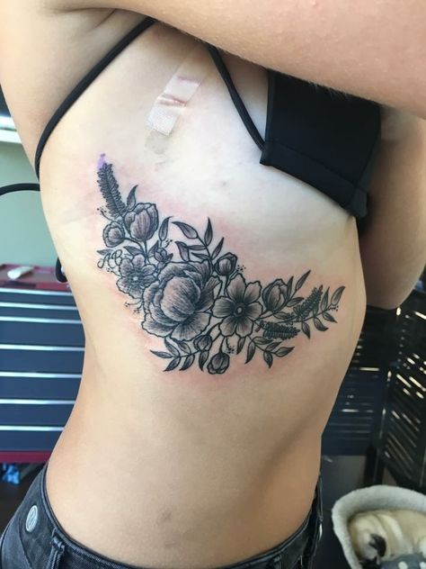 Tattoo Cover Up Ideas Ribs, Side Tattoos Women Ribs Cover Up, Side Cover Up Tattoos, Rib Tattoo Cover Up, Big Rib Tattoo, Underboob Cover Up Tattoo, Rib Tattoos For Women Cover Up, Rib Cover Up Tattoo For Women, Rib Tattoo Cover Up Ideas