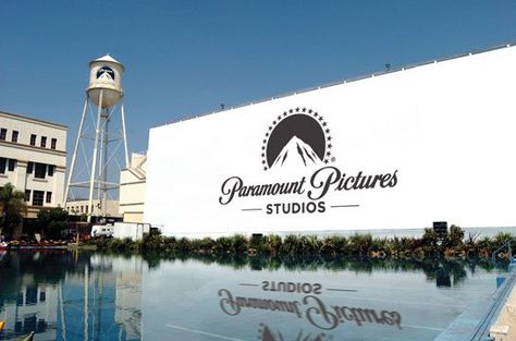 The back lot pool stage of Paramount Fashion Photography Inspiration Studio, Photography Inspiration Studio, Paramount Studios, Los Angeles Hollywood, Movie Studios, Movie Studio, Film Studio, The Best Films, Paris Photo