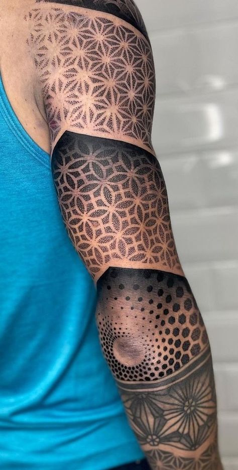 Geometric Tattoo Filler, Geometric Tattoo Stencil, Female Tattoo Designs, Geometric Tattoo Leg, Geometric Tattoo Sleeve Designs, Geometric Tattoo Pattern, Mangas Tattoo, Tattoos 2024, Mandala Sleeve