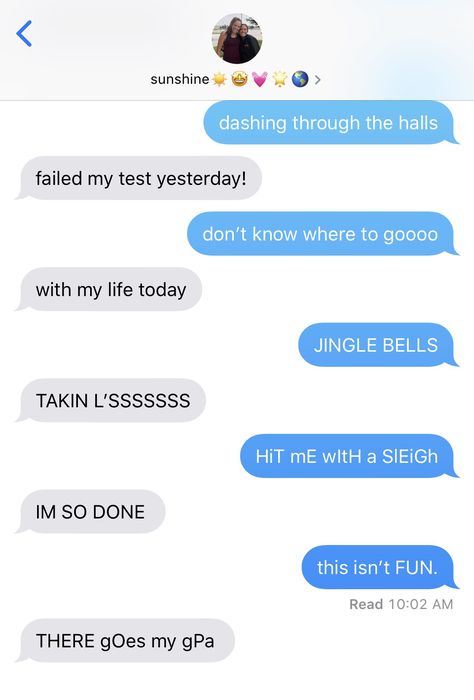 Jingle Bells Parody, Funny Text Convos, Funny Song Parody, Funny Christmas Songs, Tattoos Love, Text Pranks, Savage Texts, Parody Songs, Really Funny Texts