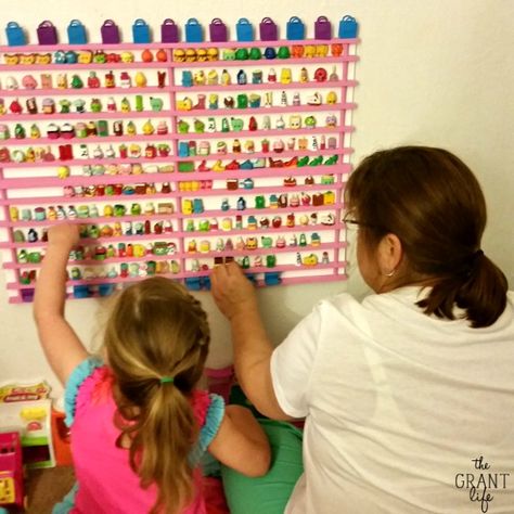 DIY Shopkins Storage Rack! Shopkins Storage, Shopkins Bday, Shopkins Birthday Party, Shopkins Party, Shopkins Birthday, Kids' Room, Toy Storage, How To Make Your, Mole