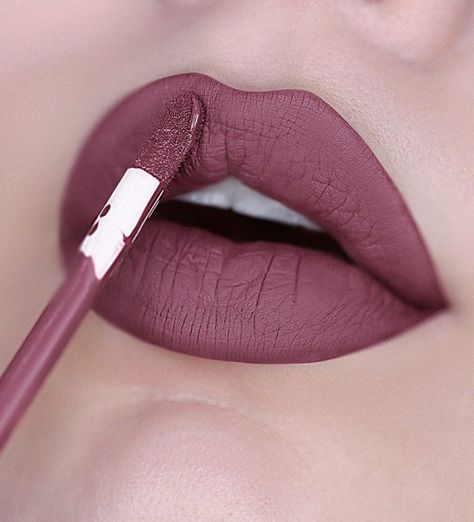 Winter Lip Color, Lipsense Lip Colors, Lipstick Designs, Lipstick Kit, Lip Gloss Colors, Best Lipsticks, Lips Shades, Mac Lipstick, Lip Art