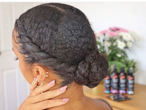 Naturally Curly Hair Updo, Natural Hair Short, Twisted Bun, Flat Twists, Bun Style, Flat Twist Hairstyles, Cabello Afro Natural, Best Natural Hair Products, Twist Bun