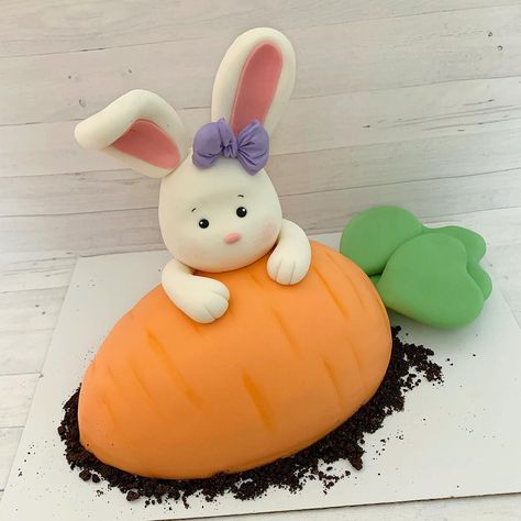 Bunny on carrot Cake Decorator, Sleepover Food, Easter Cake, Self Taught, Easter Cakes, By Grace, Cake Decorating, Easter, Pasta