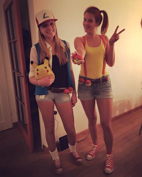 Ash and Misty funny pokemon costume Misty Halloween Costume Pokemon, Womens Pokemon Costume Diy, Misty Halloween Costume, Misty Costume Pokemon, Pokémon Trainer Costume, Pokemon Costumes Women, Holloween Customs, Pokémon Snacks, Misty Pokemon Costume