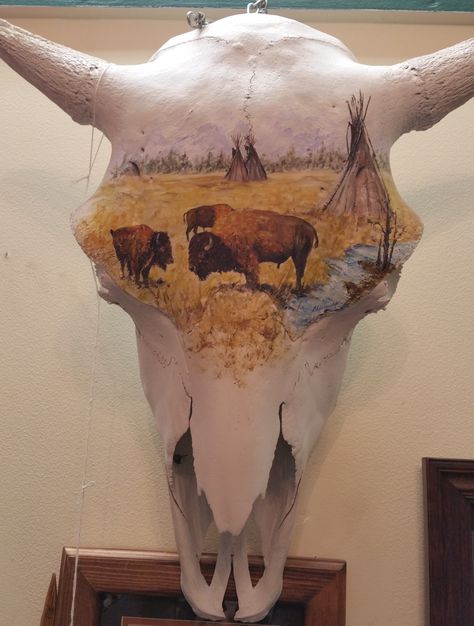 Buffalo Skull Art, Steer Skull Painting, Painting On Cow Skulls, Buffalo Skull Painting Ideas, Buffalo Skull Painting, Skulls Decor, Painted Buffalo Skull, Bull Skull Painting Cow Head, Painted Animal Skulls