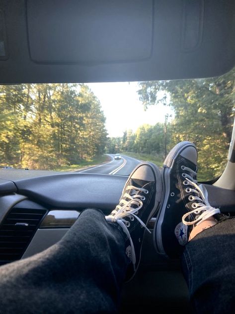 Instagram Boys, Car Rides, Foto Ideas Instagram, + Core + Aesthetic, Nalu, American Beauty, Teenage Dream, Instagram Foto, Chuck Taylor Sneakers