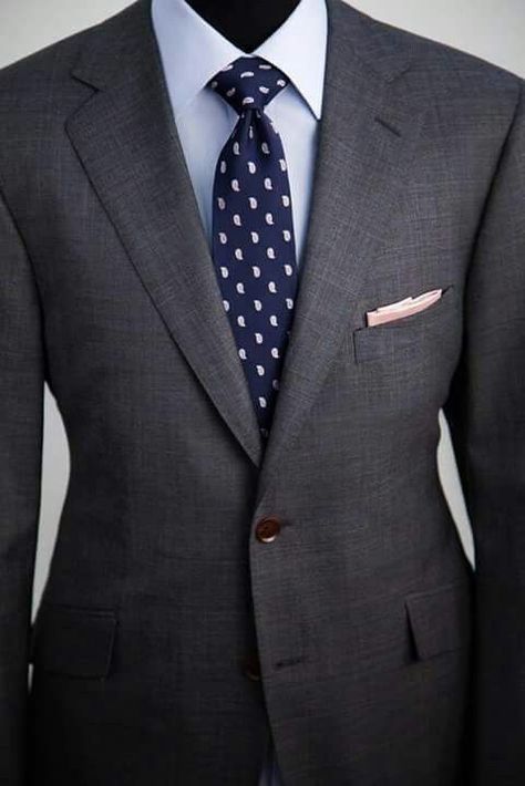 Dark Grey Suit, Grey Suits, Grey Suit Men, Dark Gray Suit, Stylish Mens Suits, Blazer Outfits Men, Charcoal Suit, Blue Suit Men, Designer Suits For Men